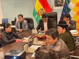 Comisión de Diputados frena eliminación del Impuesto a las Grandes Fortunas por falta de consenso