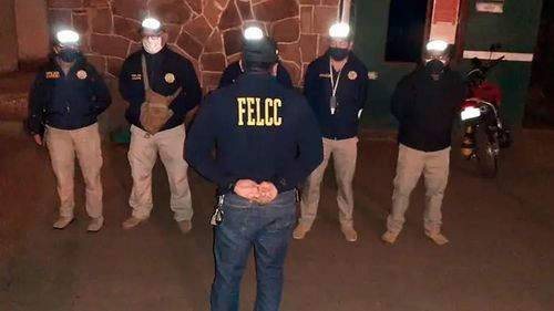 Conductor es detenido por intentar sobornar a policía con Bs 10