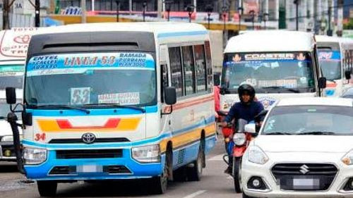 Choferes realizan ampliado en Santa Cruz por el precio del diésel