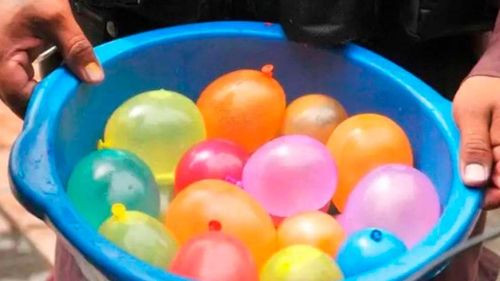 Alcaldía de La Paz prohíbe venta de globos con agua por Carnaval