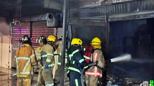 Garrafa explota y provoca voraz incendio en restaurante de la avenida Alemana