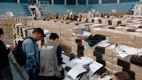 Santa Cruz: Distribuyen material electoral y rige el silencio a días de las subnacionales
