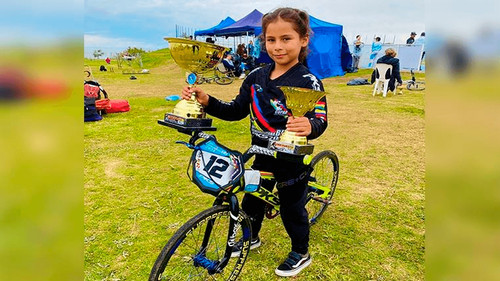 ¡Éxito rotundo! Bolivia se corona con 14 títulos en el Campeonato Latinoamericano de BMX