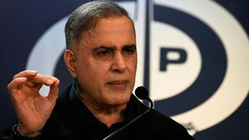 Renuncia del fiscal general en Venezuela y designación temporal en la Defensoría del Pueblo genera debate político