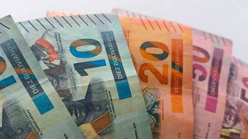 Comerciantes paceñas reportan rechazo a billetes de la serie B al momento de dar cambio