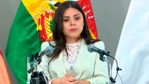 Carla Faval renuncia a la vocería del presidente Rodrigo Paz y anuncia nueva etapa profesional