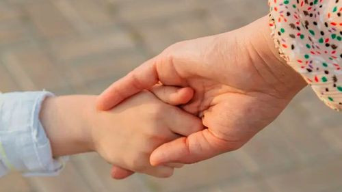 Investigan agresiones y precariedad en centros de acogida en La Paz