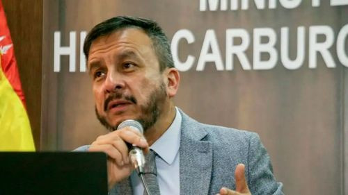 Medinaceli responde a Doria Medina y atribuye problemas del combustible a gestiones pasadas