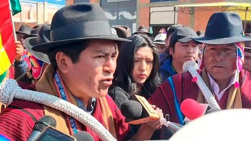 Seis provincias mantienen bloqueo hacia el lago Titicaca