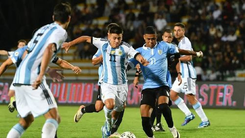 Argentina lidera grupo B del preolímpico con empate ante Uruguay