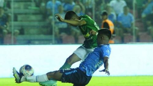 Oriente Petrolero y Blooming empatan sin goles en el Clásico 200 del Torneo Apertura 2024