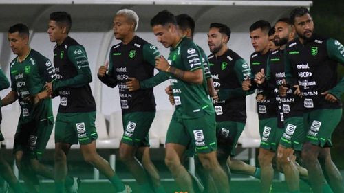 La Selección Boliviana se Prepara para Enfrentar a Argelia en el Estadio Nelson Mandela