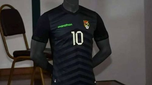 Selección boliviana estrena uniforme negro para el enfrentamiento con Argelia hoy a las 17:00HB