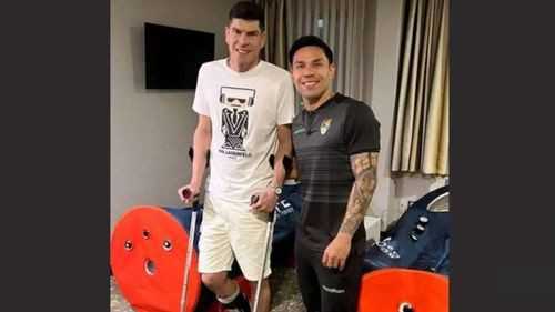 Carlos Lampe visitó la concentración de la selección nacional
