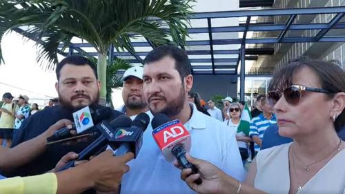 Cívicos participaron de la caravana por la libertad de Luis Fernando Camacho