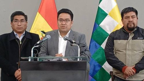 Gobierno descarta derogación de decomisos del PGE y convoca por separado a sectores movilizados