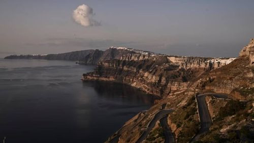 Equipos de emergencia en Santorini entre temores por enjambre sísmico