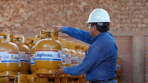 YPFB despacha 45.000 garrafas de GLP día para La Paz e insta a adquirir de puntos de distribución continua