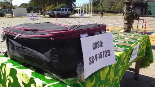 Nueve detenidos en operativos antidroga en Santa Cruz