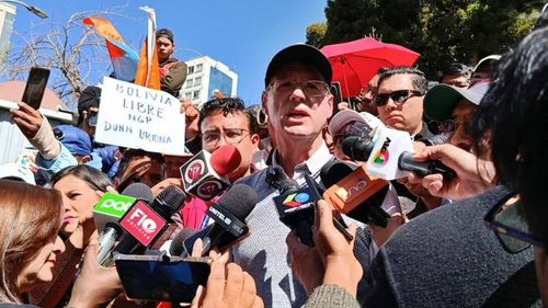 El TSE debate la habilitación de Dunn en medio de dudas, impugnaciones y desacuerdos