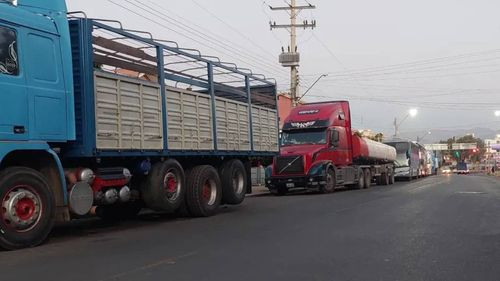 “Estamos agotando todos los esfuerzos, pero eso no es suficiente para reducir las filas”, dice ministro sobre los combustibles