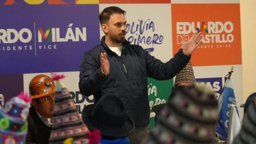 Del Castillo se considera “el único candidato del pueblo que representa al bloque popular”