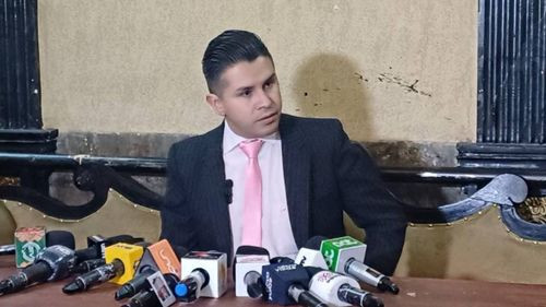Abogado de coronel Maximiliano Dávila denuncia violación de derechos en proceso de extradición a EE. UU.