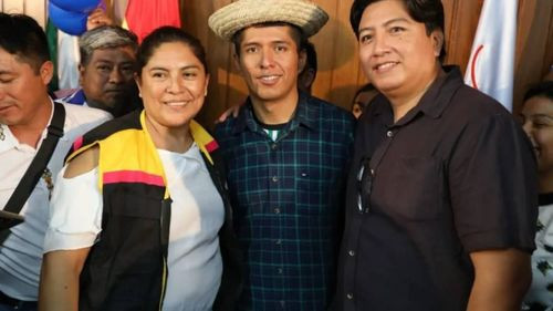 Andrónico Rodríguez deja abierta la posibilidad presidencial mientras recibe reconocimiento en Santa Cruz