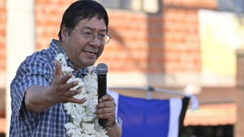 Luis Arce se refiera a su candidatura en las elecciones de 2025