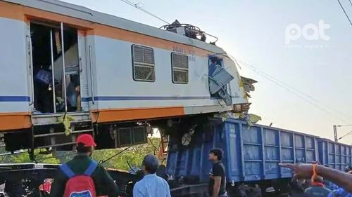 Trágico accidente ferroviario en India deja siete fallecidos y 14 heridos