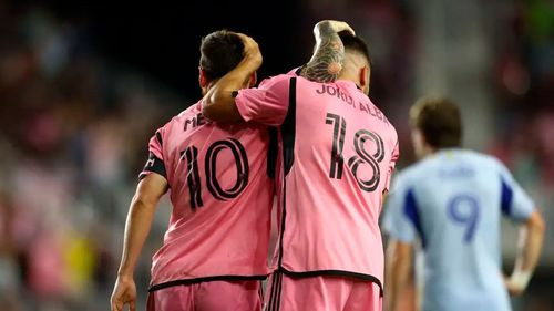 Imagen de Jordi Alba anuncia su retiro y agradece haber jugado junto a Messi