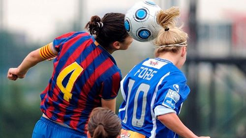 Alertan sobre efectos cerebrales del cabezazo en el fútbol