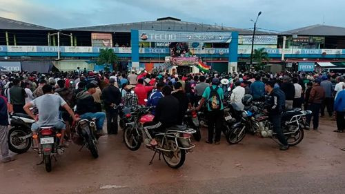 Productores de San Julián deciden tomar silos de Emapa y trancas en señal de protesta