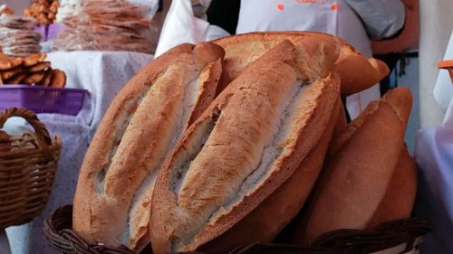 Crisis económica encarece la marraqueta y panaderos paceños denuncian falta de subsidios