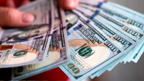 El dólar paralelo baja a Bs 16,80 en casas de cambio de La Paz