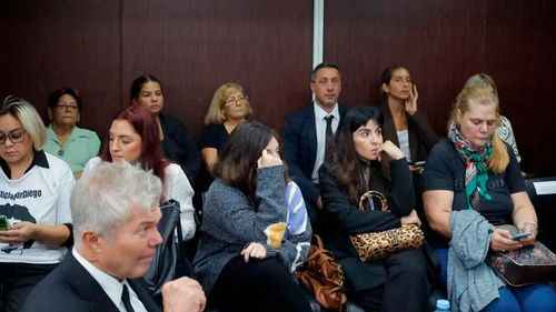 Inicia juicio por la muerte de Maradona con fuertes acusaciones
