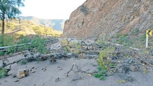 Sucre queda aislada: Bloqueo en Aiquile corta la última conexión terrestre