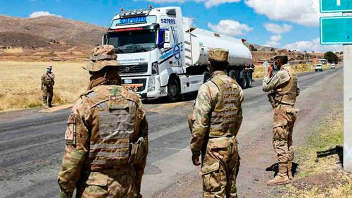 Cinco militares investigados por facilitar contrabando en la frontera con chile