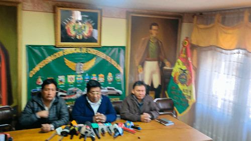 El autotransporte nacional lanza ultimátum: Dan 48 horas al Gobierno para garantizar carburantes y solucionar la crisis vial