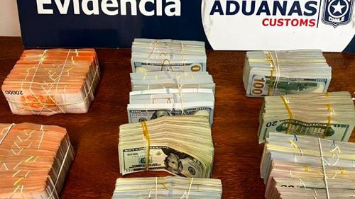 Incautan más de 420 mil dólares ocultos en un bus boliviano que intentaba ingresar a Chile
