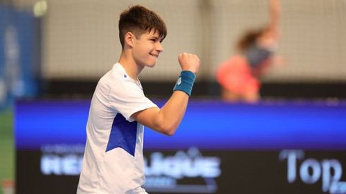 Jaime Alcaraz brilla en Murcia  mientras su hermano Carlos  triunfa en Roland Garros