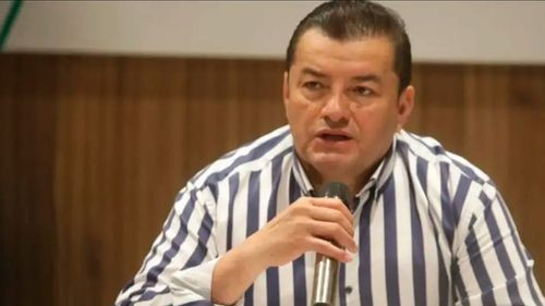 Concejo aprueba viaje de Jhonny Fernández y designa a su reemplazo interino