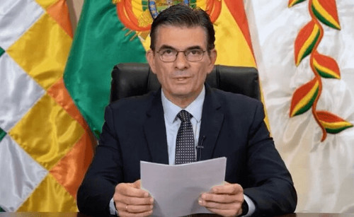 Paz afirma que el riesgo país cayó de 2.000 a 600 puntos en 90 días