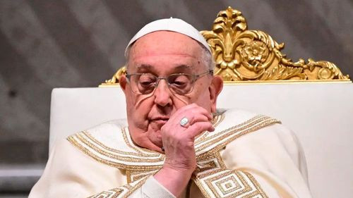 Papa Francisco enfrenta neumonía bilateral y su estado sigue siendo complejo
