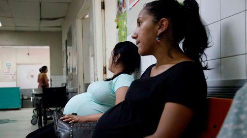 Bebé lucha por su vida tras  contagiarse de chikunguña antes de  nacer