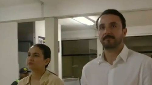 Gobernador y vicegobernadora buscan acuerdos para levantar bloqueos en Cuatro Cañadas