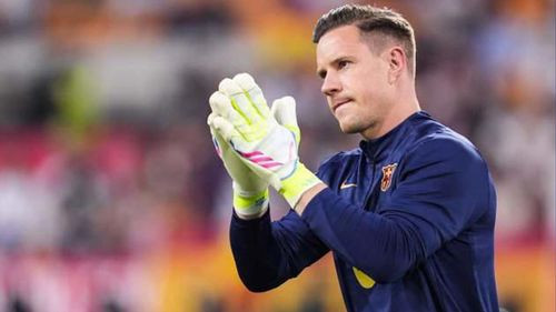 Ter Stegen descarta su salida  del Barcelona y reafirma su  compromiso con el club