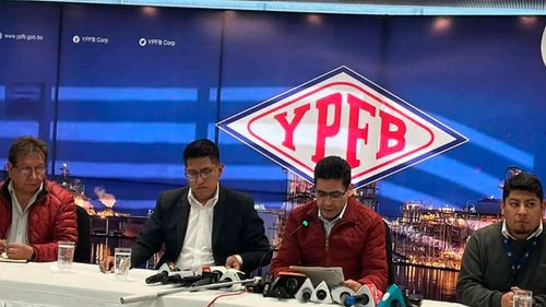 YPFB descarta propuesta de Pegasus para importar combustible y alerta a transportistas