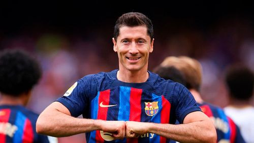 Lewandowski rechazó millonaria  oferta árabe para quedarse en  Barcelona