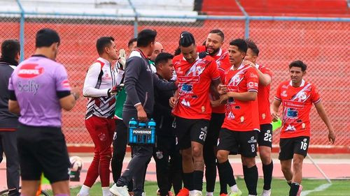Nacional Potosí golea a GV San José en Oruro